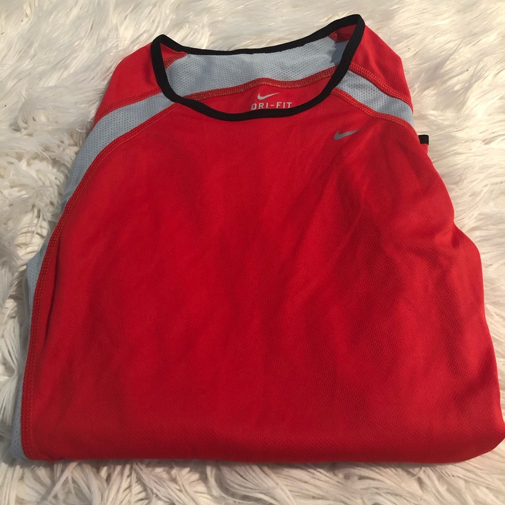 Like new Long Sleeve Nike dri-fit shirt